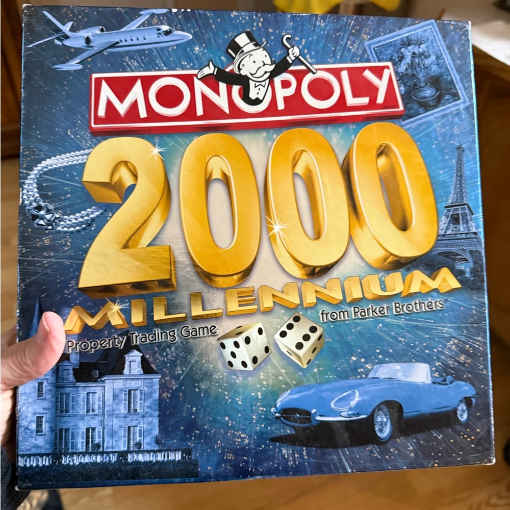 Hasbro Monopoly 2000 Millennium Edition - Blue and Gold